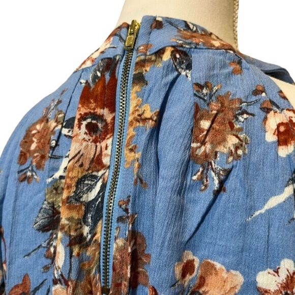 Altar'd State Sleeveless Blue Floral Top High Neck Back Zip Size Small - Picture 4 of 8
